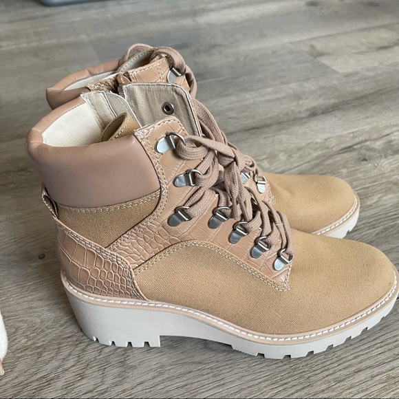 Dolce Vita round toe combat boots lace up NEW - Picture 3 of 9